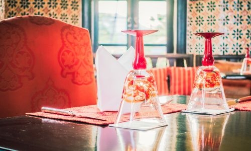 New Regulations Mandate 3:00 AM Closure for Bahrain’s Tourist Restaurants