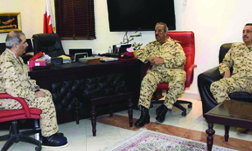 BDF chief visits units