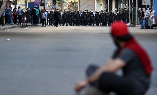 Egypt court jails 51 for protests over Saudi island deal