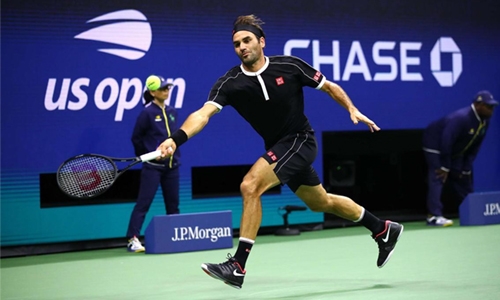 Federer overcomes Nagal