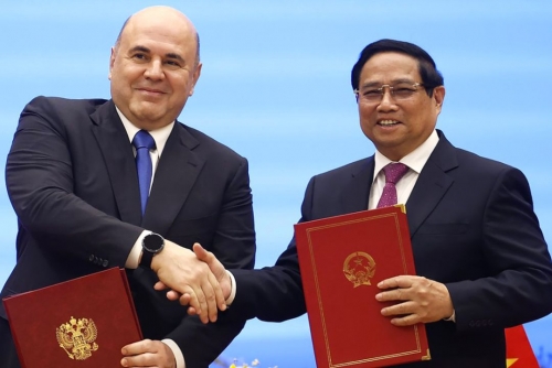 Russia, Vietnam sign nuclear energy deal