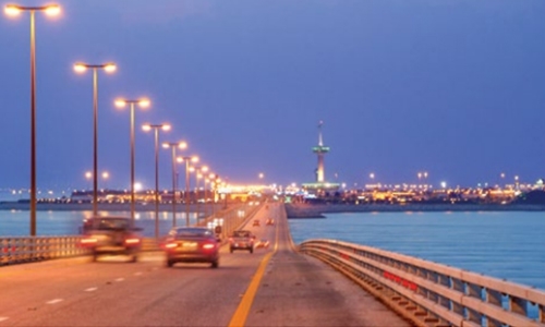 New record as 3m cross King Fahad Causeway 