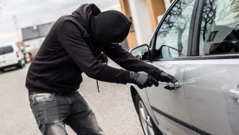 Carjackers on the prowl, Cops probing back-to-back incidents of stealing vehicles while car owners worry over increasing number of thefts