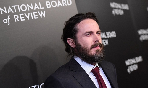 Casey Affleck wins Golden Globe for 'Manchester by the Sea'