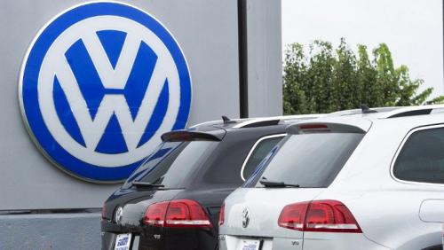 VW shares down 5% at open as emissions scandal widens