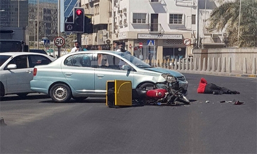 Delivery man killed in Khamis road accident