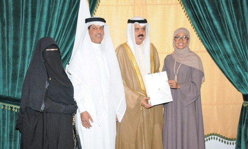  Education Minister receives top achievers