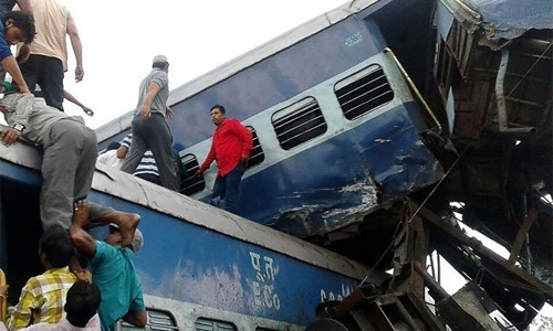 Indian railways chief  steps down after crashes