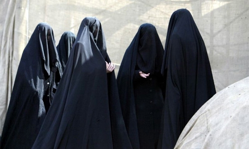 Islamic State bans burka in northern Iraq after veiled woman kills 2 jihadists