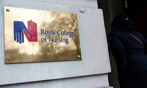 Nurses in England pause strikes to enter talks with government