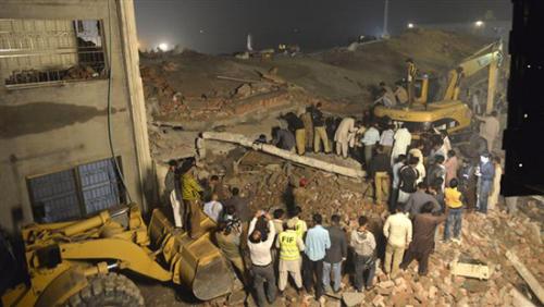 Rescuers search for survivors of Pakistan factory collapse
