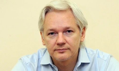 Ecuador says Assange can leave if no Swedish charges