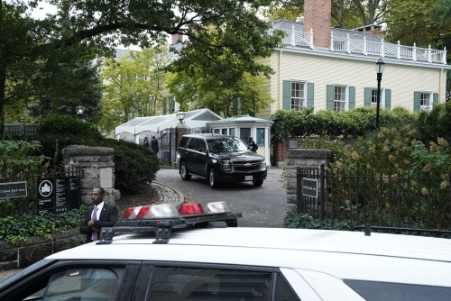 Federal agents raid New York mayor’s residence after indictment